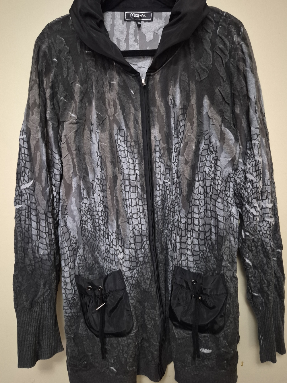 Moyas Gray Textured Lightweight Zip-Front Shirt Jacket